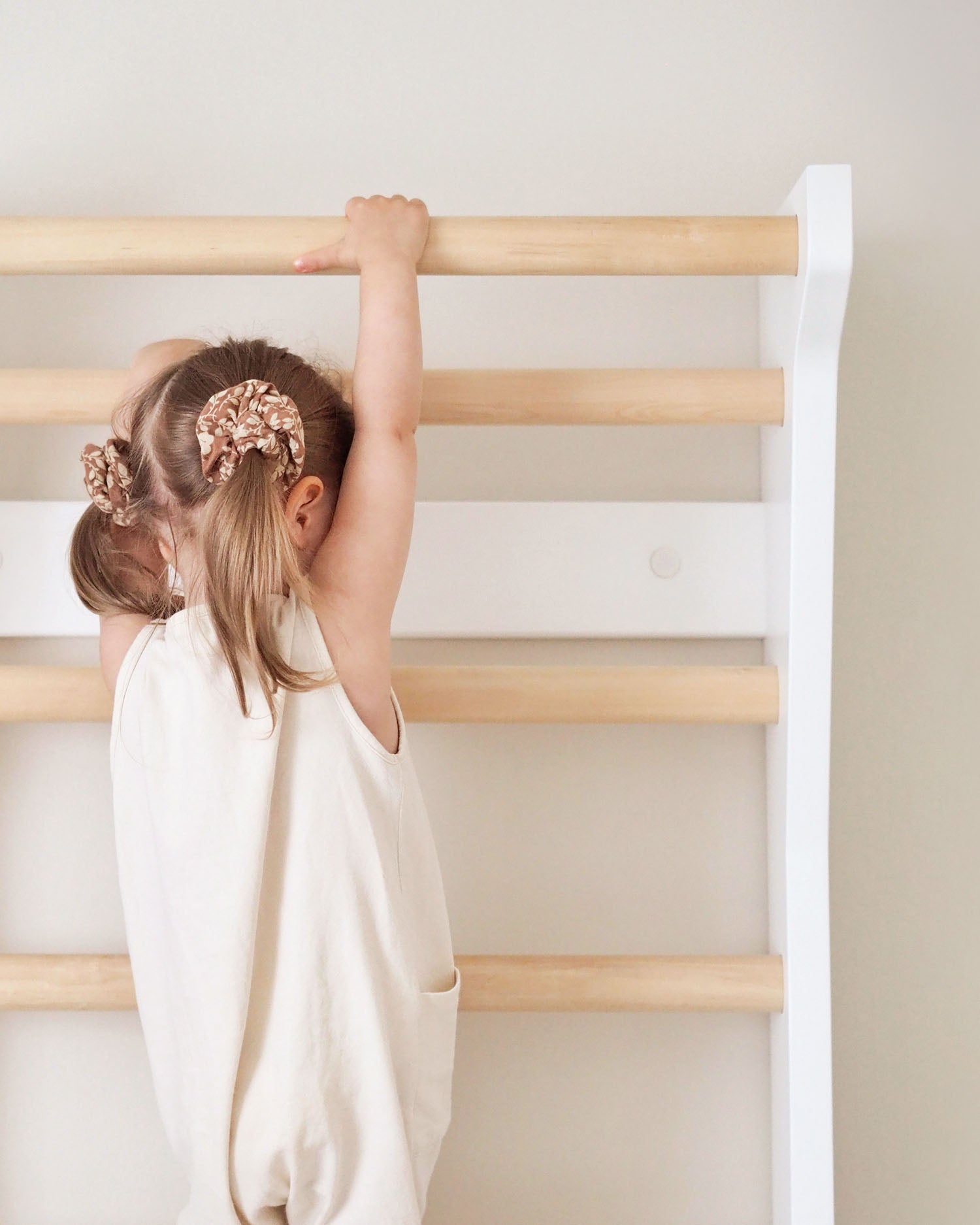 TAIMI MINI Sprossenwand | schwarz