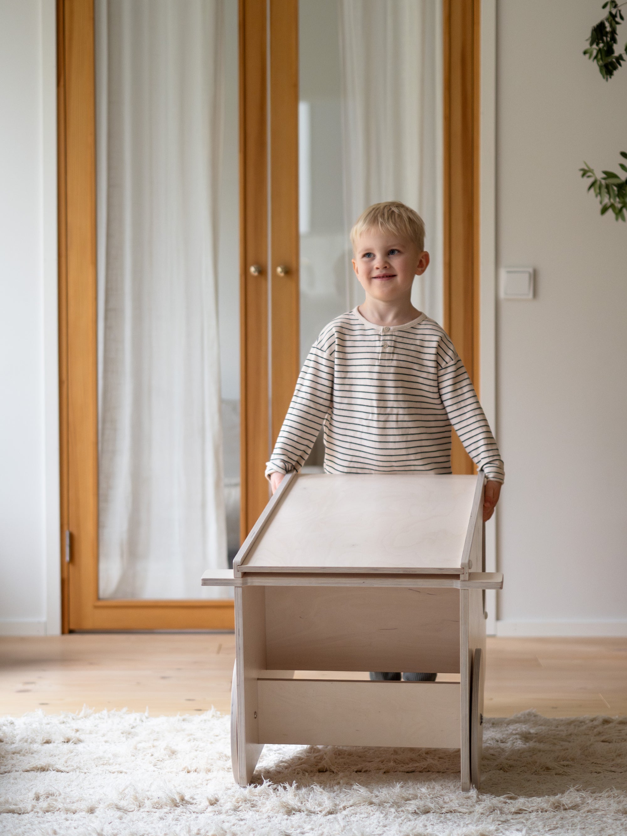 VERSO learning tower | birch