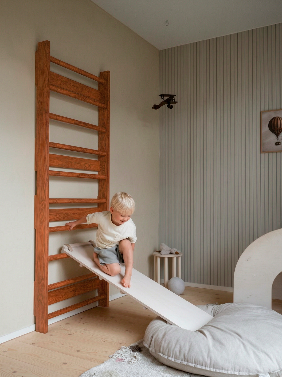 HONKA wall bars | brown