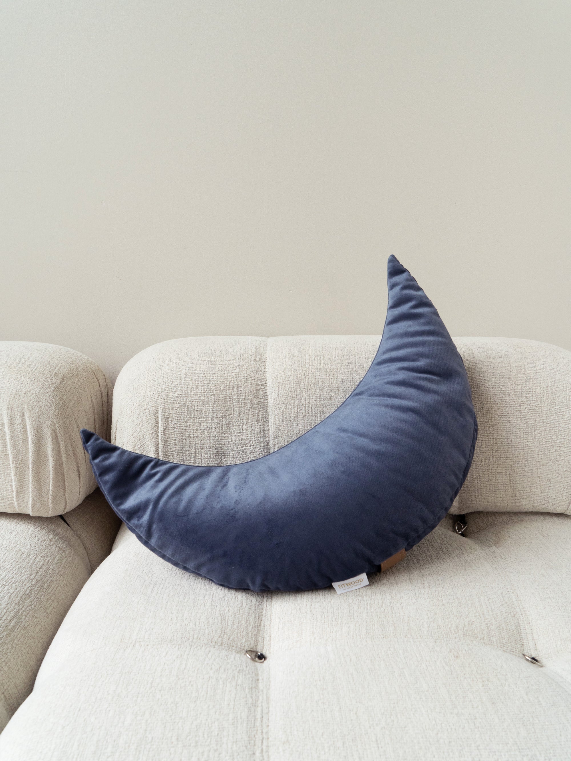 KUU feeding pillow | shadow blue