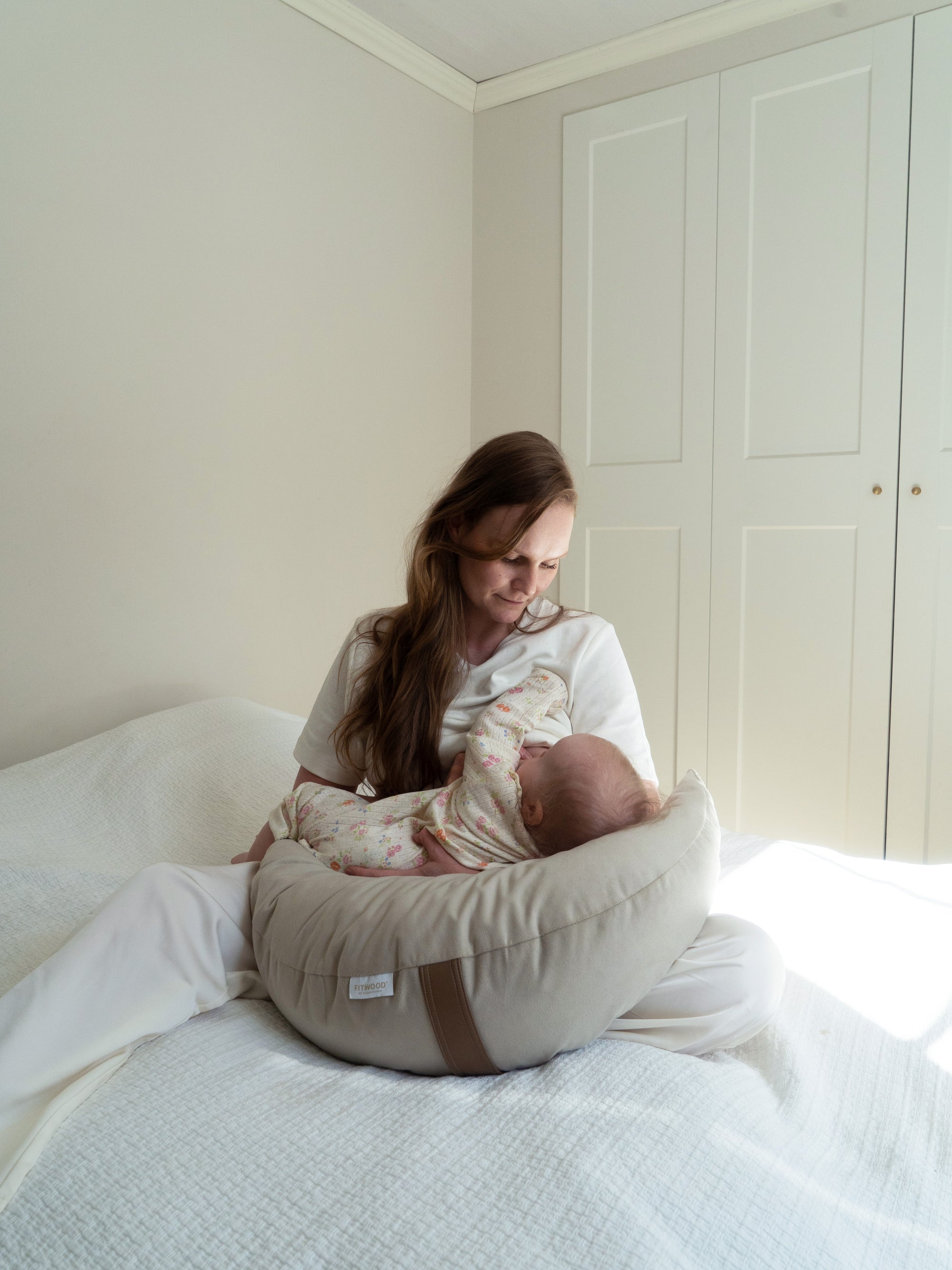 KUU feeding pillow | beige