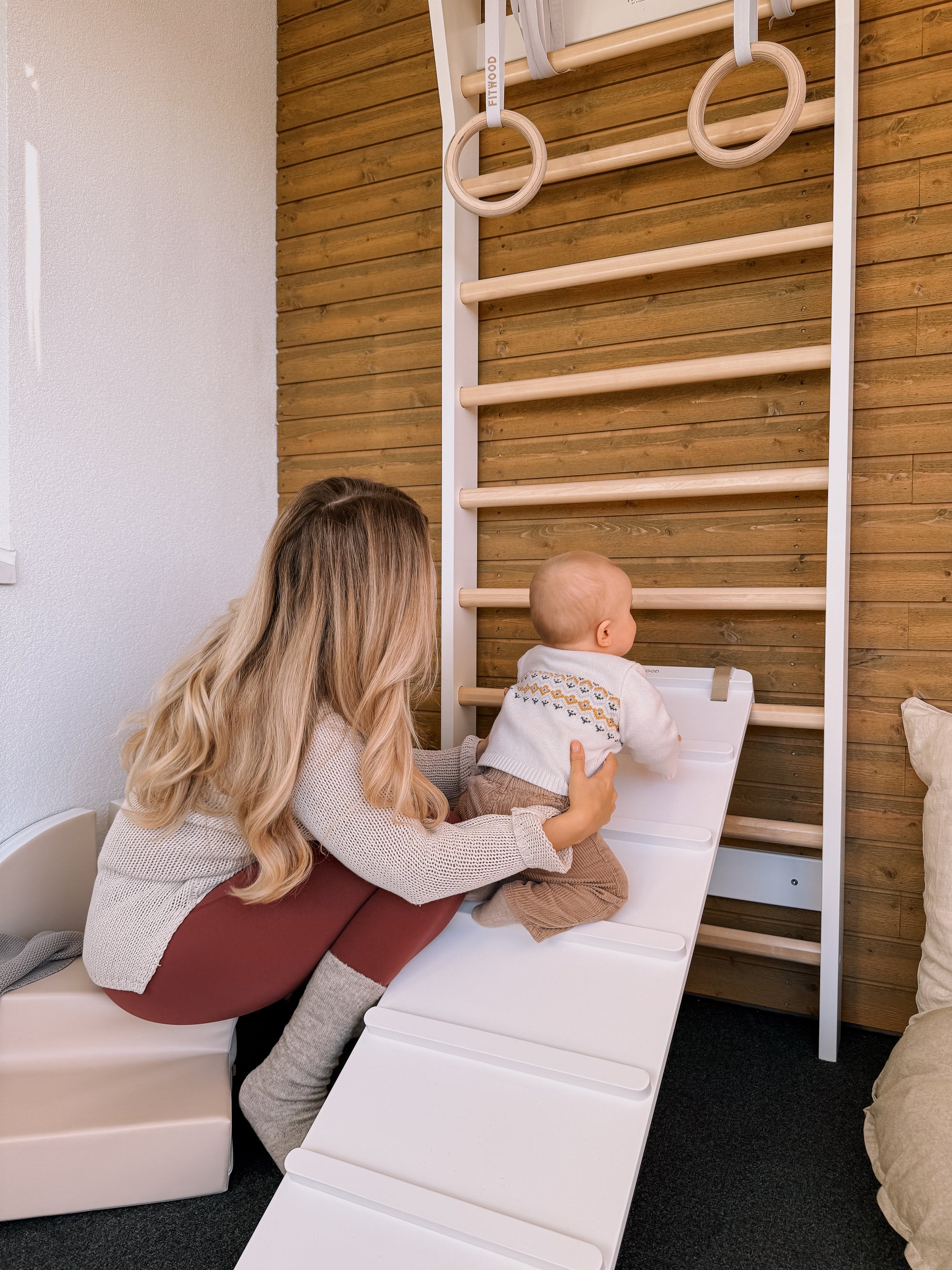 TUOHI II slide ramp | white