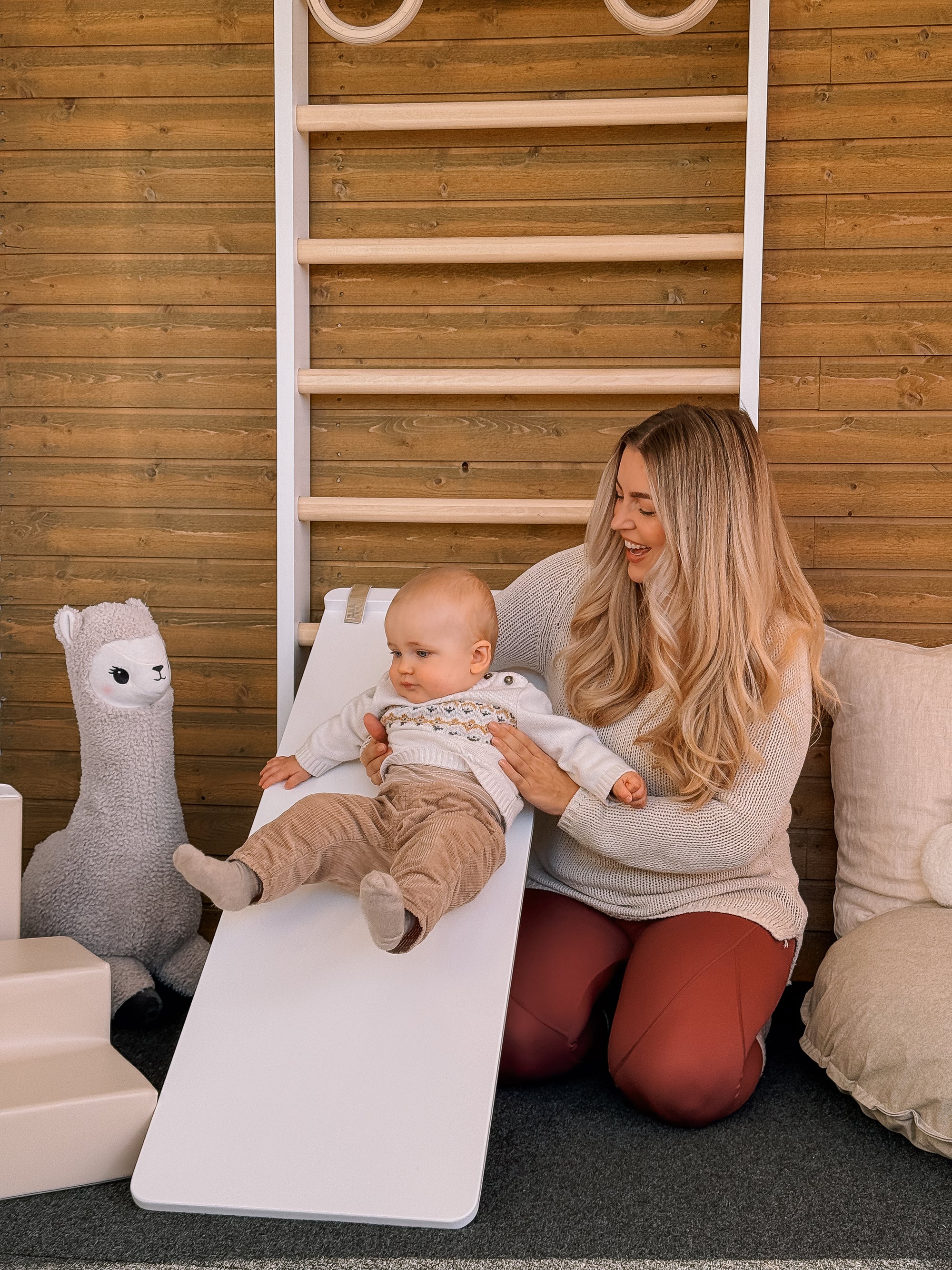 TUOHI II slide ramp | white